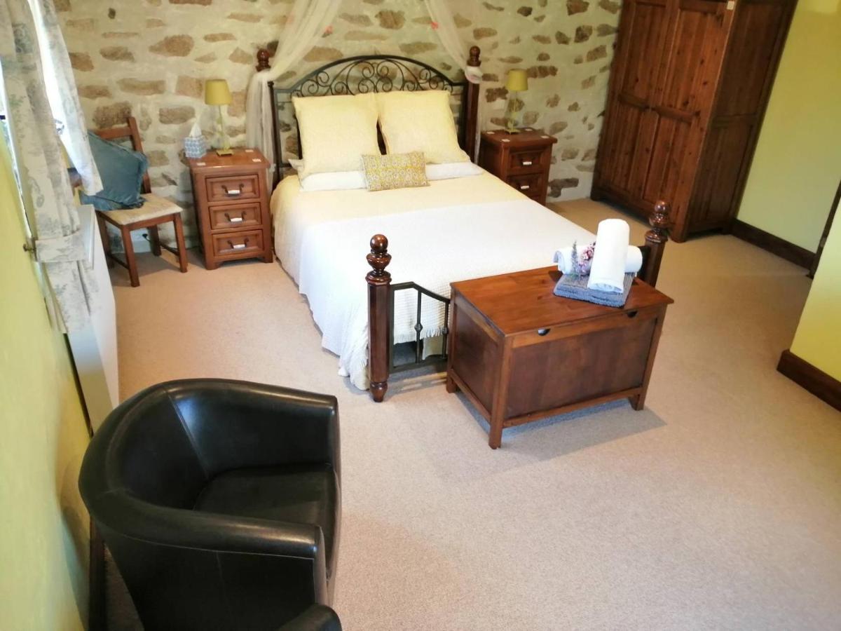 La Grange Ancienne Bed & Breakfast Montrollet ภายนอก รูปภาพ