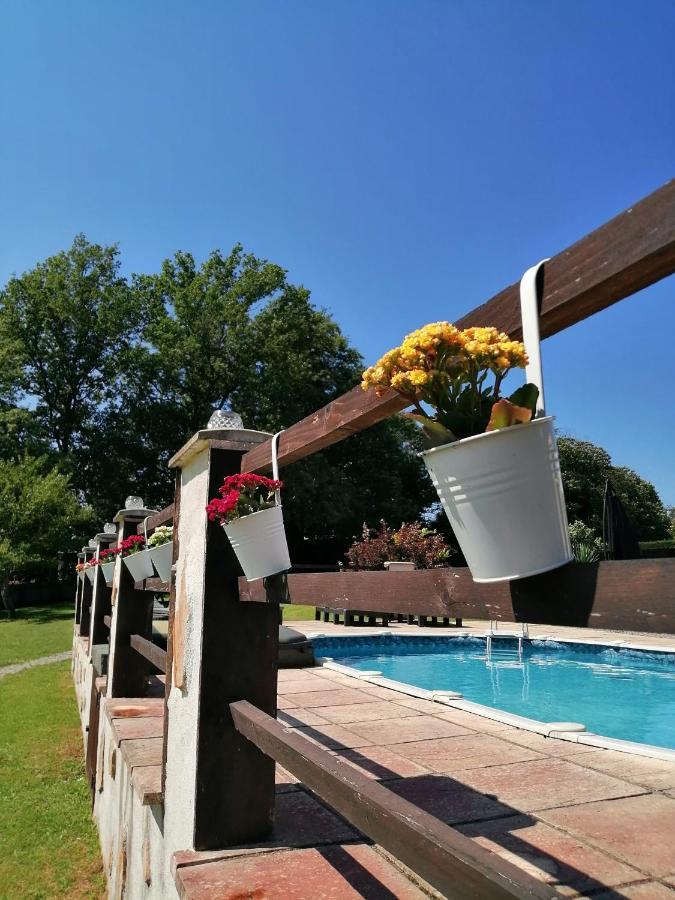 La Grange Ancienne Bed & Breakfast Montrollet ภายนอก รูปภาพ