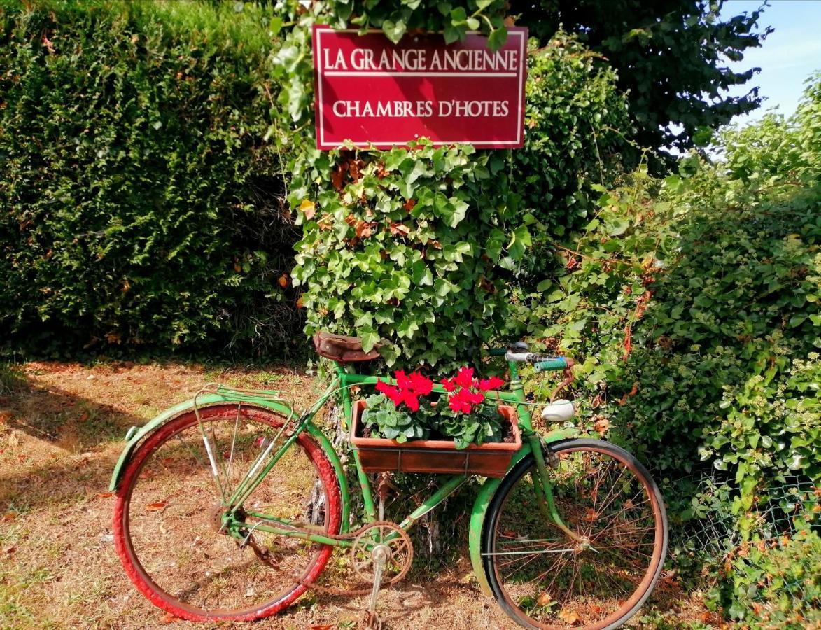 La Grange Ancienne Bed & Breakfast Montrollet ภายนอก รูปภาพ